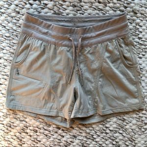 The North Face shorts